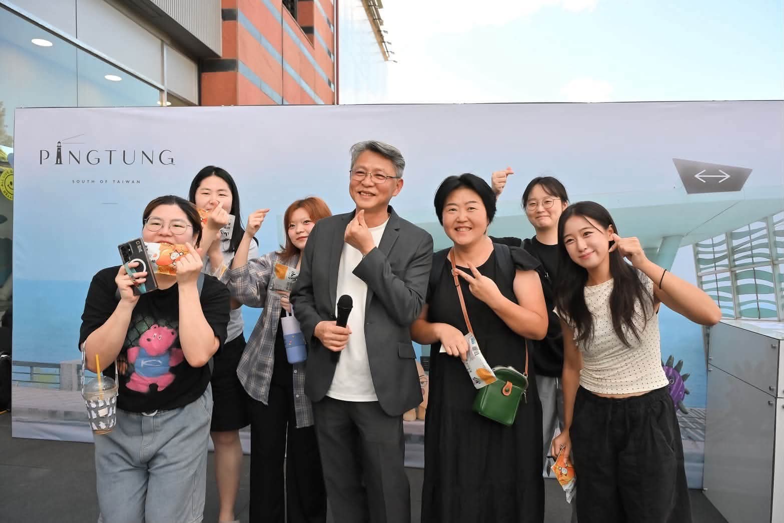 屏東新聞 - 屏東觀光快閃首爾!吸睛吉祥物現身弘大 邀韓國旅客來趟療癒之旅