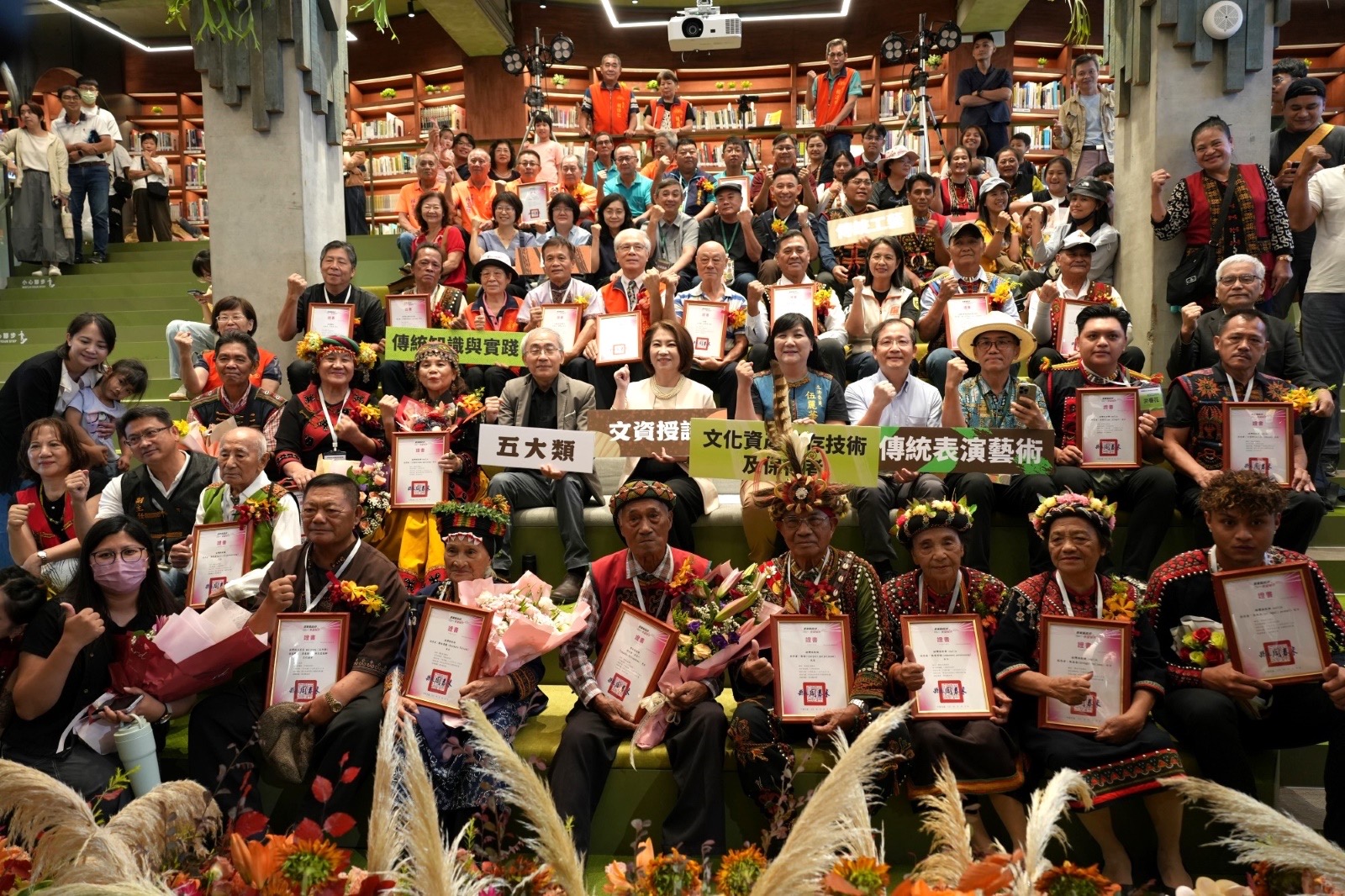 屏東新聞 - 屏縣授證24位文化資產保存者 文資傳匠工坊同步揭牌打造培訓人才基地